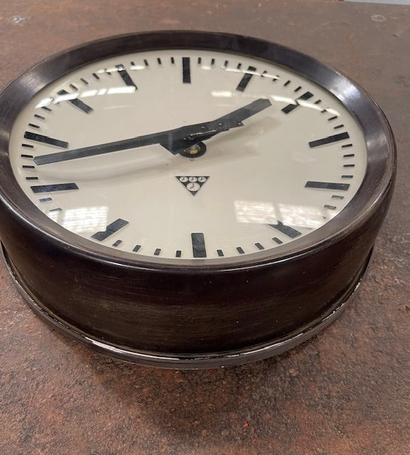 Vintage Czech Pragotron Bakelite  Train Station Clock #6646