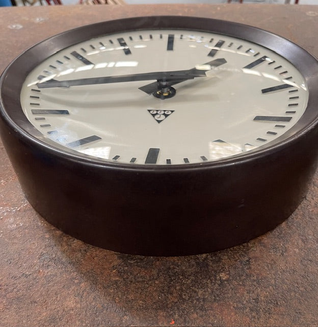 Vintage Czech Pragotron Bakelite  Train Station Clock #6647