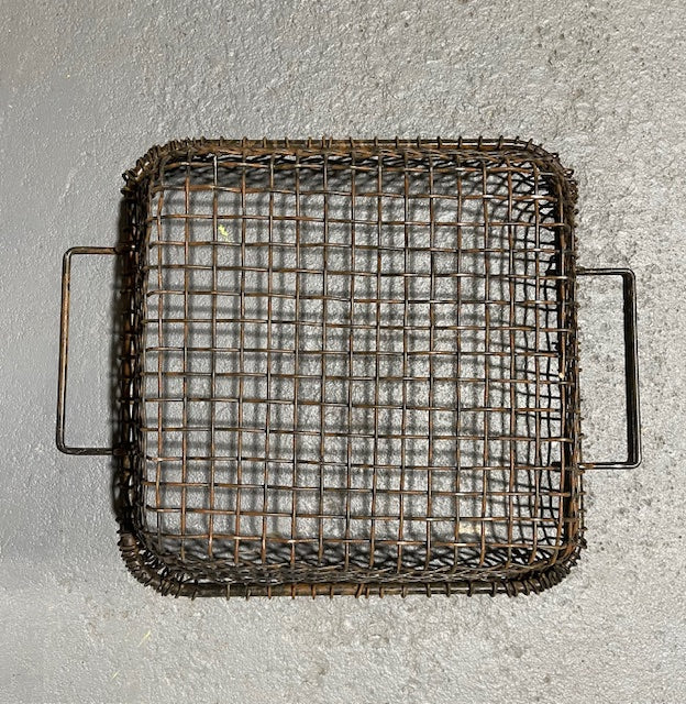 Vintage Wire  Basket #6324 Byron