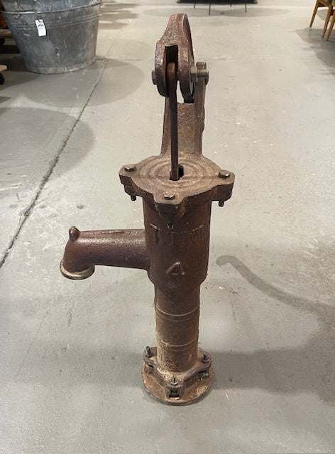 Vintage Metal Water Pump  #6329. Byron