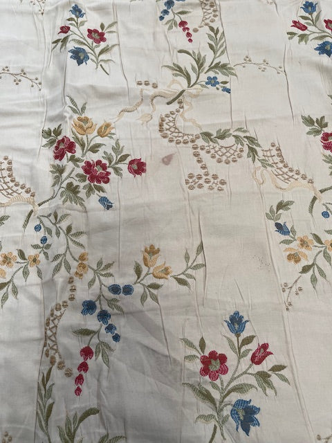 Vintage Embroidered Table Cloth  #F550