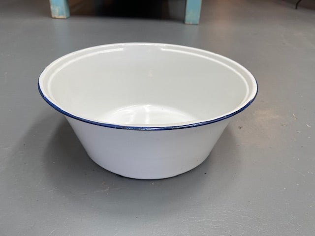 Vintage Enamel Wash Bowl  #5986  Byron