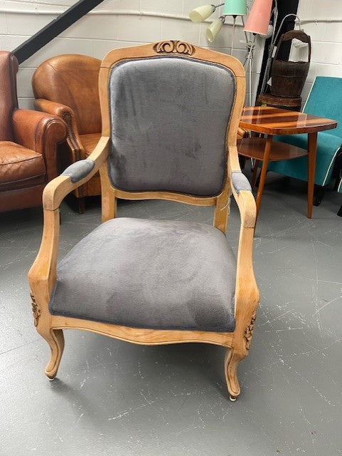 Vintage Europear Chair  #6030 Byron