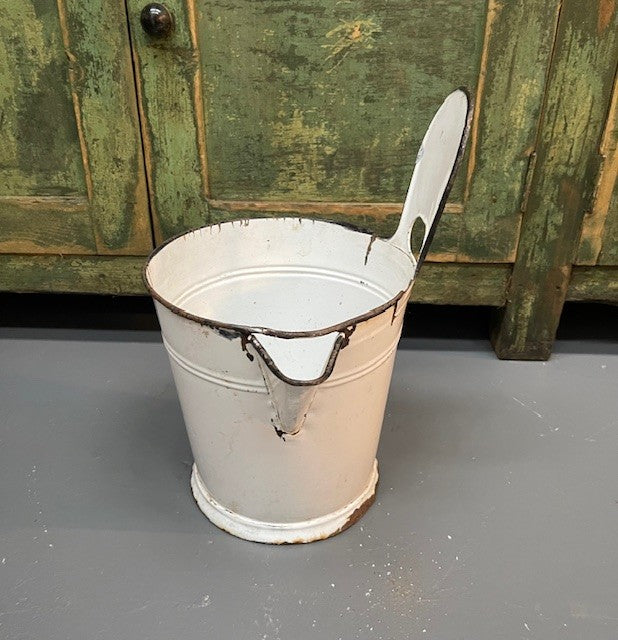 Vintage Hungarian   Enamel Water Bucket with Spout   #6540  Byron